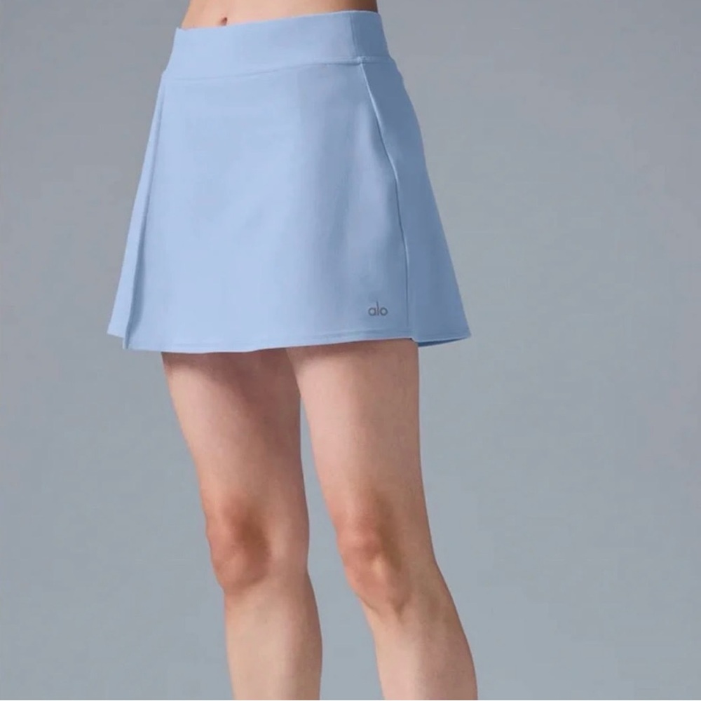 💙 Alo Yoga Alosoft Backspin Skirt – Seashell Blue (XS)